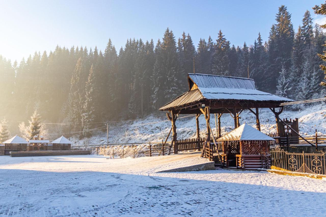 Villa Nikoletta Spa Буковел Екстериор снимка